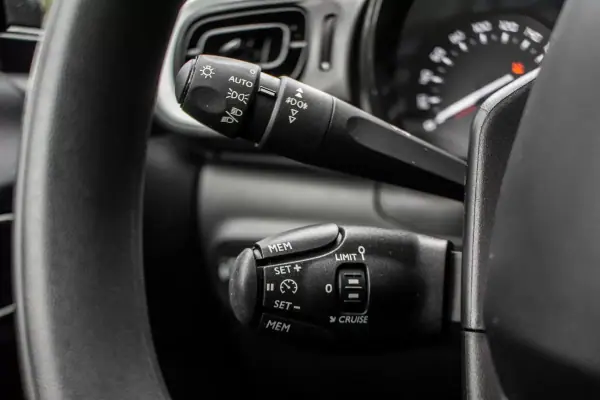 Citroën C3 2024 - 13990 EUR, 21393 km - AUTO.MOTO.pt - 21393km - foto 16 de 39