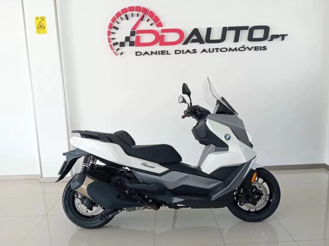 BMW C 400 GT 2024 - 7590 EUR, 100 km - AUTO.MOTO.pt - 100km - foto 1 de 11
