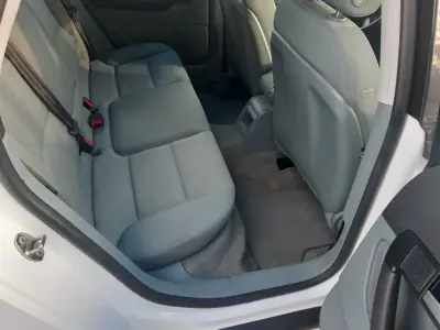 Audi A3 Sportback 2010 - 9900 EUR, 224980 km - AUTO.MOTO.pt - 224980km - foto 30 de 34