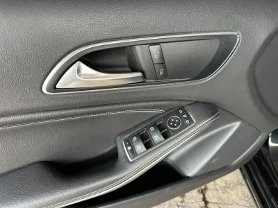 Mercedes-Benz A 180 2017 - 18900 EUR, 134826 km - 134826km - foto 25 de 30