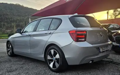 BMW 116 2012 - 10999 EUR, 280000 km - AUTO.MOTO.pt - 280000km - foto 3 de 24