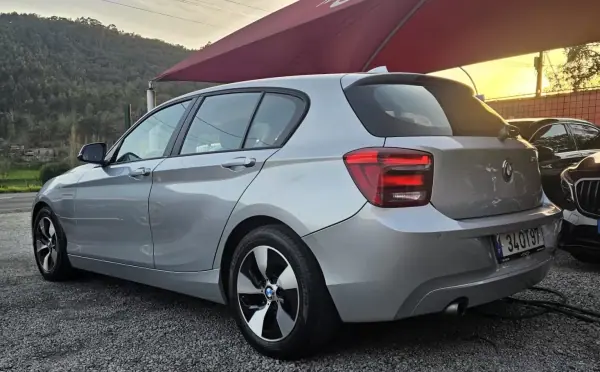 BMW 116 2012 - 10999 EUR, 280000 km - AUTO.MOTO.pt - 280000km - foto 3 de 24