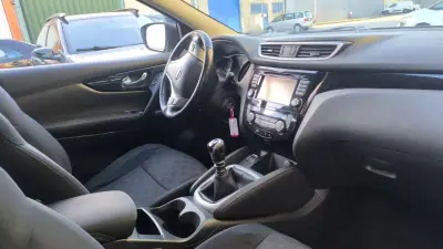 Nissan Qashqai 2015 - 11900 EUR, 165000 km - AUTO.MOTO.pt - 165000km - foto 3 de 16