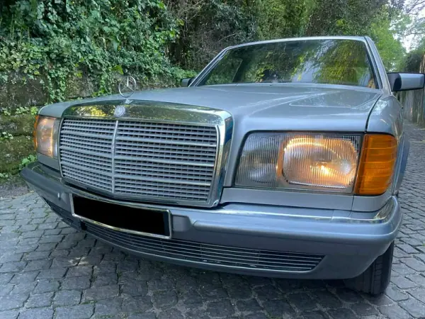 Mercedes-Benz 280 1982 - 11900 EUR, 215000 km - AUTO.MOTO.pt - 215000km - foto 15 de 23