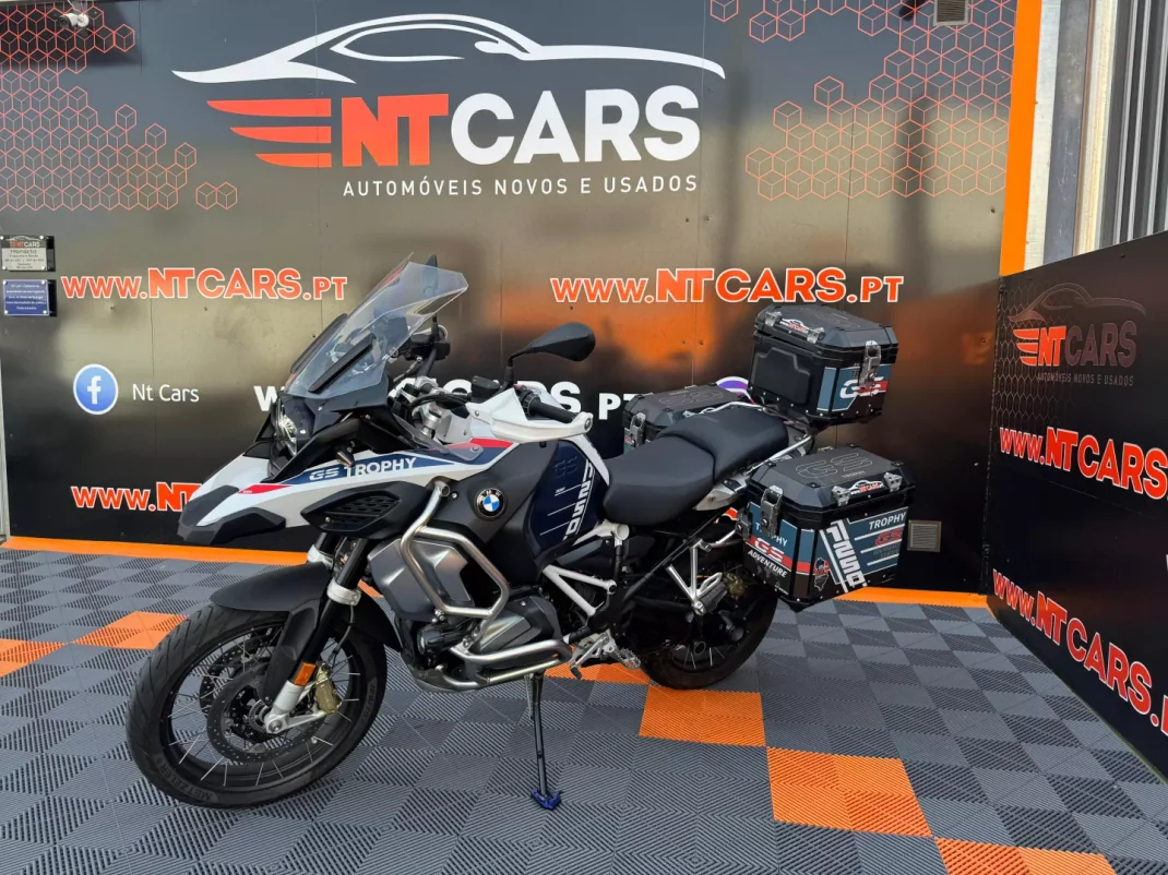 BMW R 12 Base 2023 - 24900 EUR, 9675 km - AUTO.MOTO.pt - 9675km - foto 1 de 7