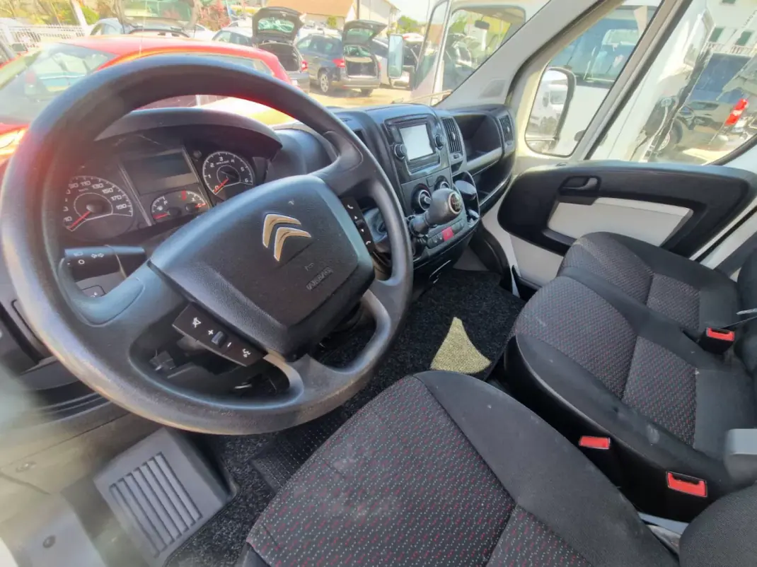 Citroën 2015 - 13750 EUR, 230000 km - AUTO.MOTO.pt - 230000km - foto 5 de 7