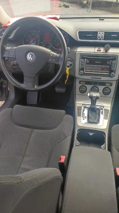 Volkswagen Passat 2006 - 5387 EUR, 457987 km - AUTO.MOTO.pt - 457987km - foto 5 de 11