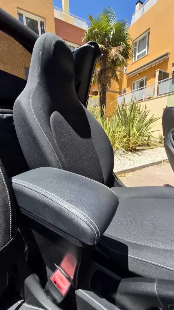 Smart Fortwo Cabrio 2017 - 14480 EUR, 62000 km - AUTO.MOTO.pt - 62000km - foto 13 de 14