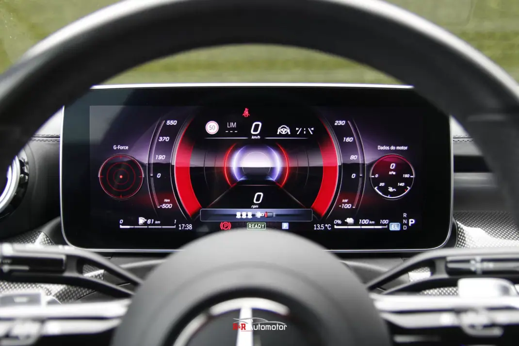 Mercedes-Benz C 300 2022 - 43500 EUR, 65000 km - AUTO.MOTO.pt - 65000km - foto 25 de 47