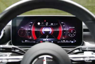 Mercedes-Benz C 300 2022 - 43500 EUR, 65000 km - AUTO.MOTO.pt - 65000km - foto 25 de 47