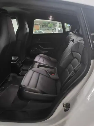 Porsche Taycan Cross Turismo 2022 - 65750 EUR, 55800 km - AUTO.MOTO.pt - 55800km - foto 14 de 40