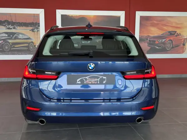 BMW 318 2022 - 27990 EUR, 121630 km - AUTO.MOTO.pt - 121630km - foto 10 de 20