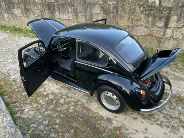 Volkswagen Carocha Cabrio 1972 - 8900 EUR, 84000 km - AUTO.MOTO.pt - 84000km - foto 8 de 29
