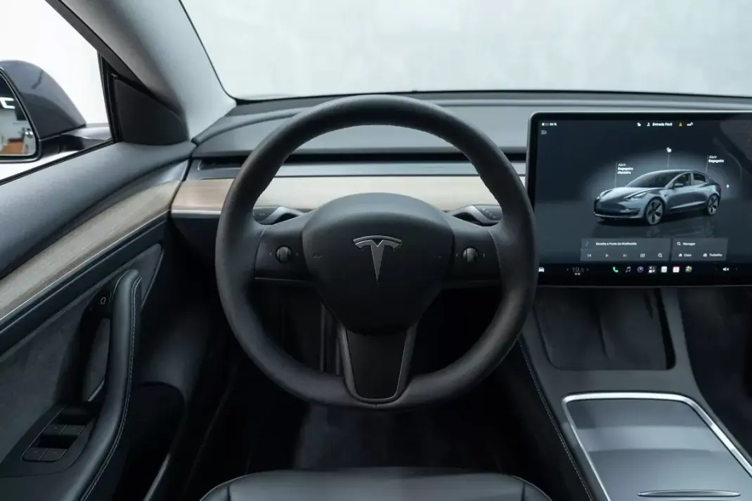 Tesla Model 3 2023 - 31950 EUR, 88000 km - 88000km - foto 19 de 48
