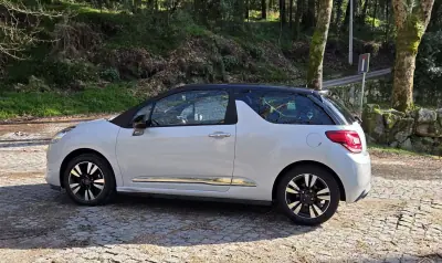 Citroën DS3 2015 - 9850 EUR, 185000 km - AUTO.MOTO.pt - 185000km - foto 6 de 19