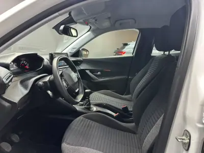 Peugeot 2008 2022 - 17200 EUR, 22770 km - 22770km - foto 11 de 14