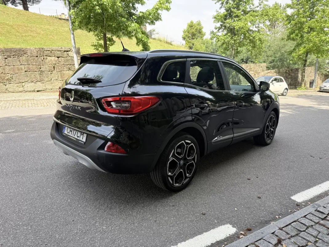 Renault Kadjar 2018 - 15950 EUR, 160000 km - AUTO.MOTO.pt - 160000km - foto 6 de 12