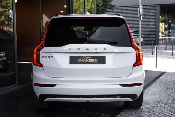 Volvo XC 90 2022 - 47000 EUR, 132399 km - AUTO.MOTO.pt - 132399km - foto 10 de 43