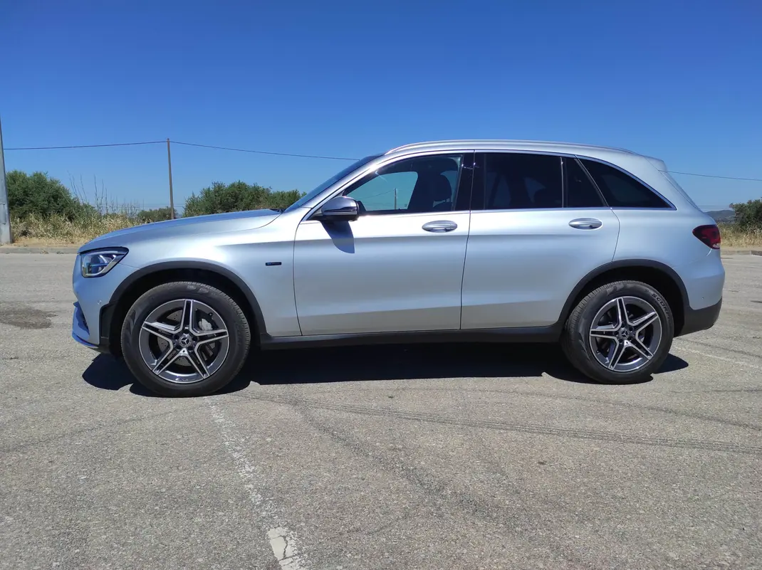 Mercedes-Benz GLC 300 2021 - 37000 EUR, 74710 km - 74710km - foto 5 de 15