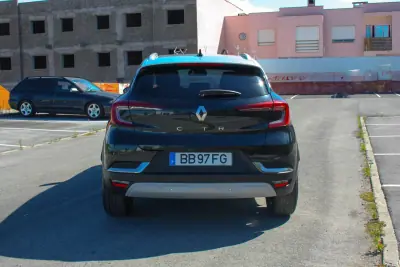 Renault Captur 2023 - 16500 EUR, 59365 km - foto 6 de 18