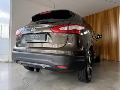 Nissan Qashqai 2015 - 14500 EUR, 171000 km - AUTO.MOTO.pt - 171000km - foto 12 de 86