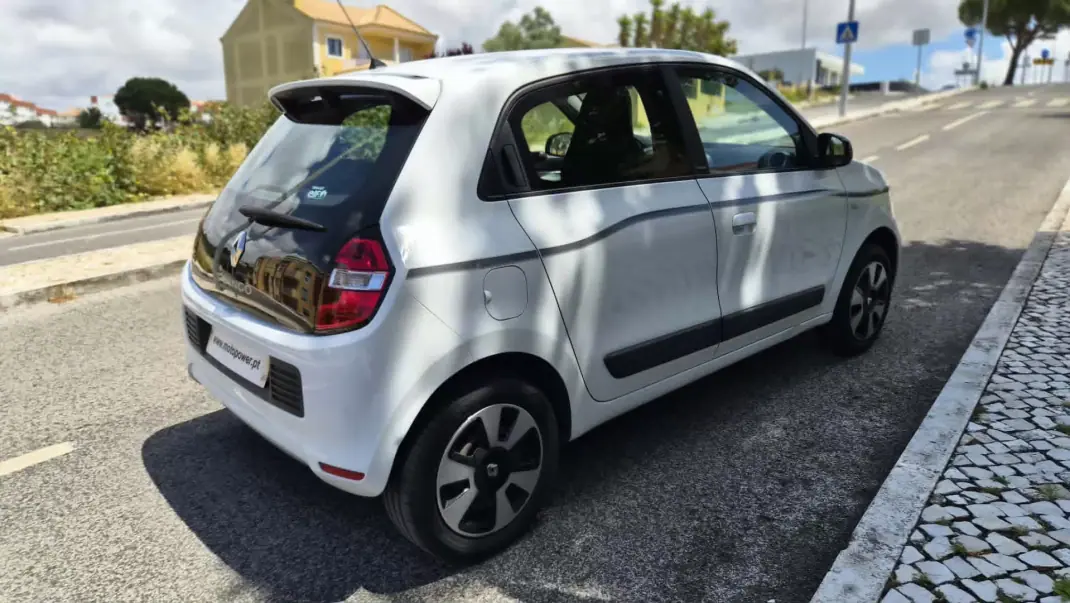 Renault Twingo 2018 - 10480 EUR, 68000 km - 68000km - foto 9 de 12