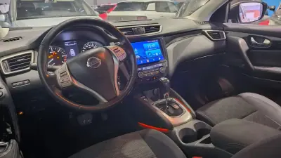 Nissan Qashqai 2015 - 14300 EUR, 140000 km - AUTO.MOTO.pt - 140000km - foto 10 de 20