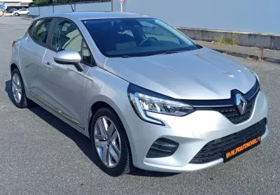 Renault Clio 2020 - 12990 EUR, 40700 km - 40700km - foto 3 de 17