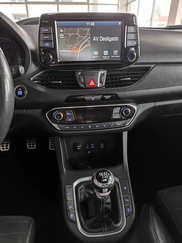 Hyundai i30 2018 - 27500 EUR, 119000 km - AUTO.MOTO.pt - 119000km - foto 33 de 34