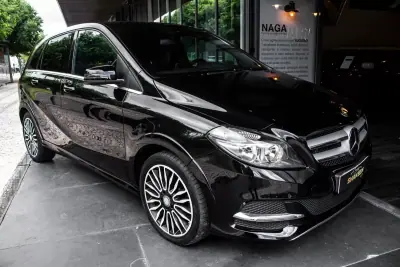 Mercedes-Benz B 250 2017 - 13990 EUR, 87144 km - AUTO.MOTO.pt - 87144km - foto 6 de 42