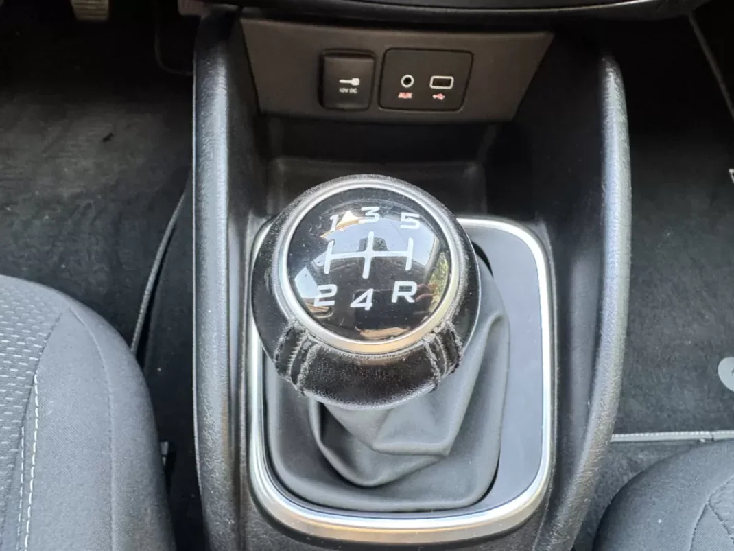 Fiat Tipo Station Wagon 2018 - 12900 EUR, 92385 km - AUTO.MOTO.pt - 92385km - foto 21 de 25