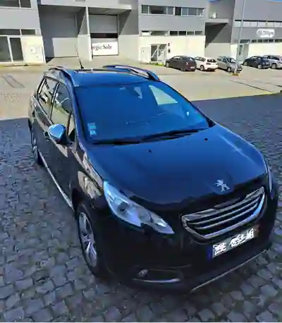 Peugeot 2008 2015 - 9100 EUR, 147000 km - AUTO.MOTO.pt - 147000km - foto 4 de 11