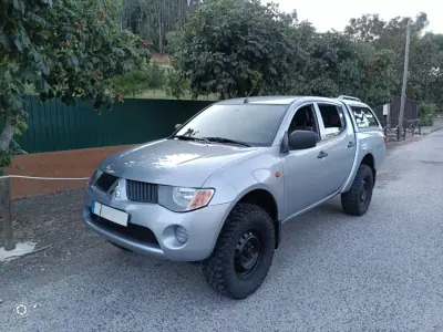 Mitsubishi L200 2009 - 434100km