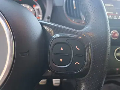 Abarth 695 2023 - 29990 EUR, 6300 km - AUTO.MOTO.pt - 6300km - foto 32 de 46