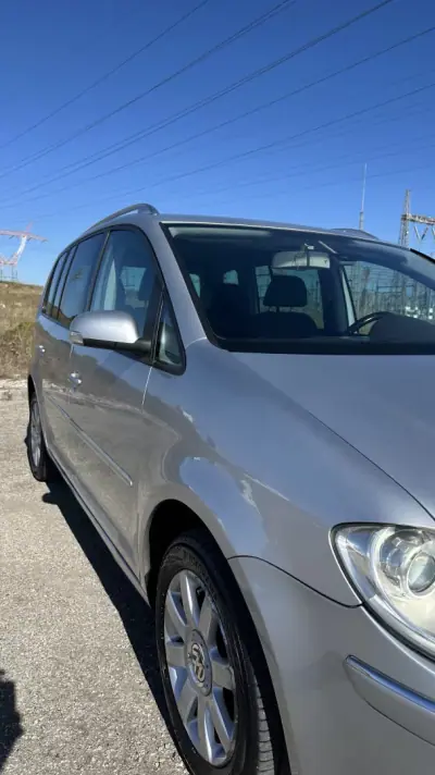 Volkswagen Touran 2007 - 6900 EUR, 315000 km - 315000km - foto 22 de 27