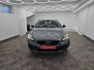 Volvo V40 Cross Country 2018 - 15000 EUR, 106816 km - 106816km - foto 3 de 40