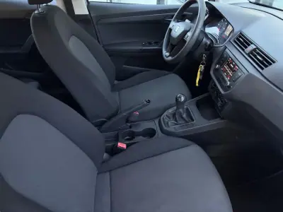 SEAT Ibiza 2018 - 10900 EUR, 176380 km - AUTO.MOTO.pt - 176380km - foto 6 de 17