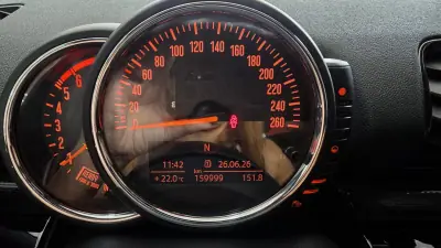 MINI Clubman 2017 - 13890 EUR, 159999 km - AUTO.MOTO.pt - 159999km - foto 24 de 51