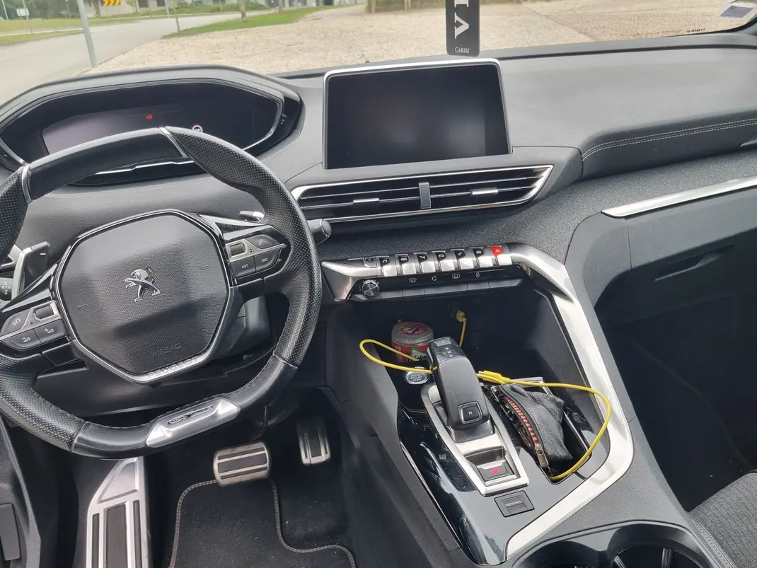 Peugeot 3008 2019 - 17900 EUR, 108000 km - 108000km - foto 7 de 12