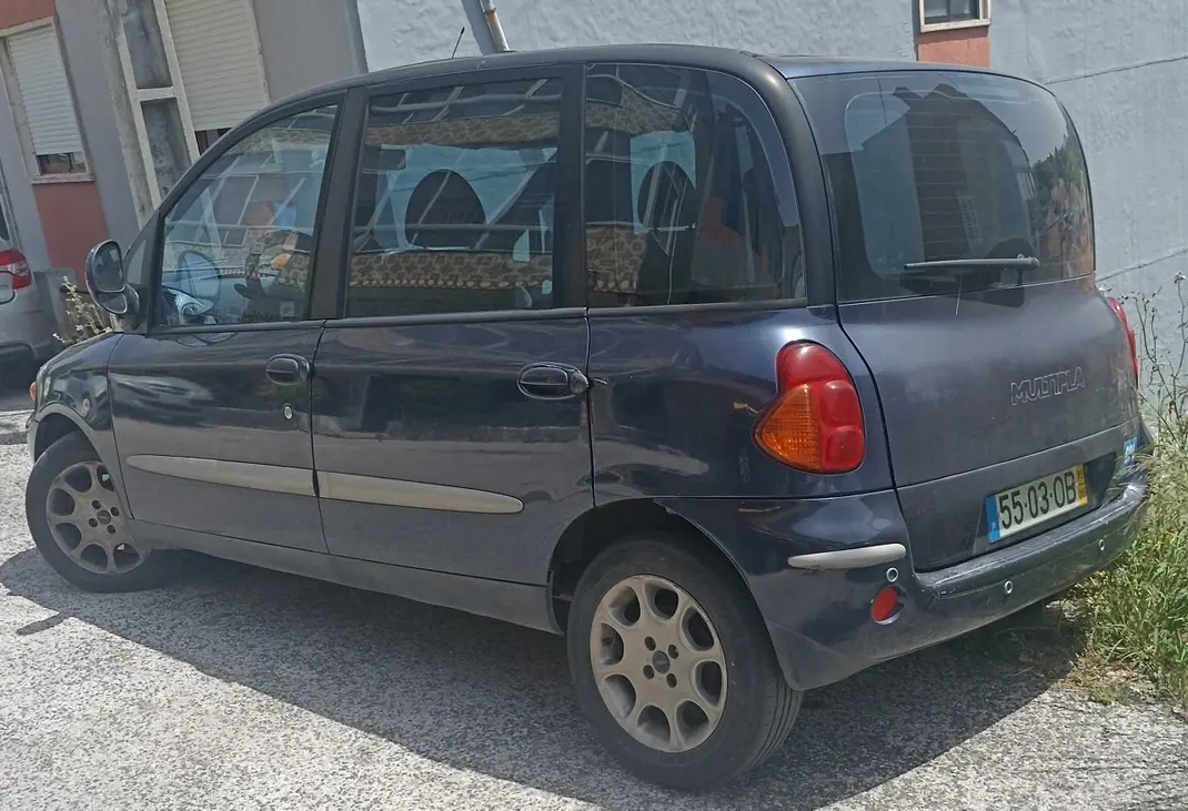 Fiat Fiorino 1999 - 1000 EUR, 347000 km - AUTO.MOTO.pt - 347000km - foto 2 de 4