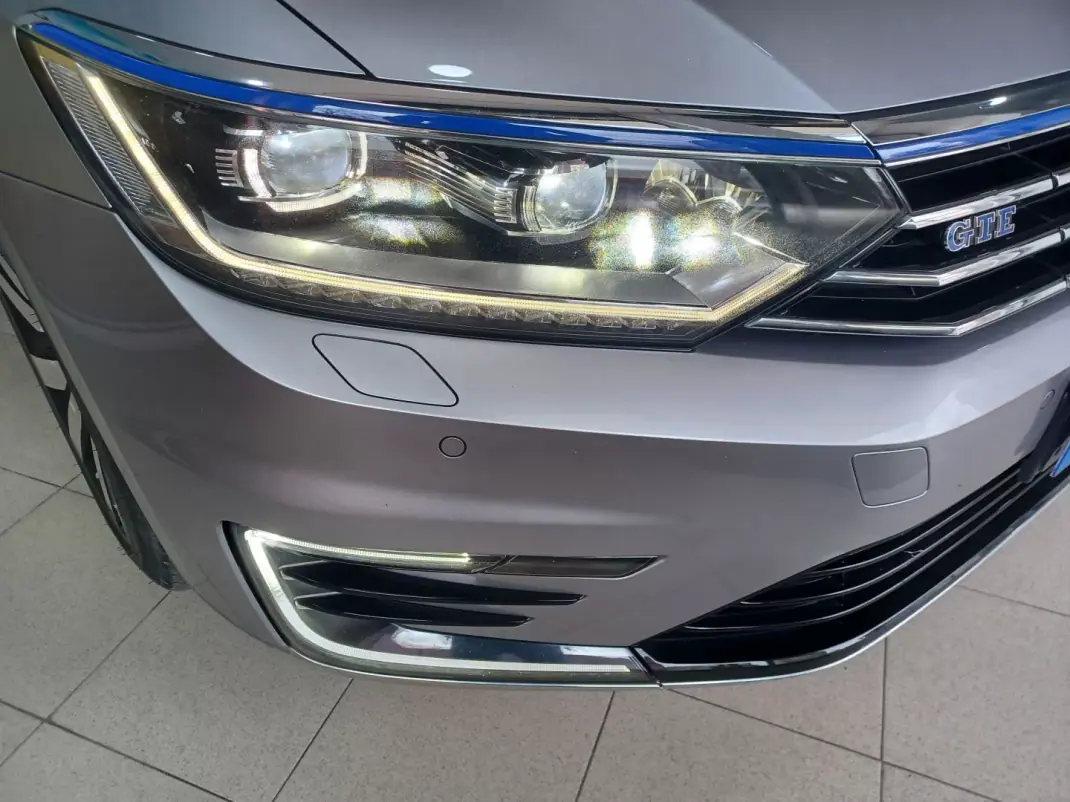 Volkswagen Passat 2017 - 19390 EUR, 112082 km - AUTO.MOTO.pt - 112082km - foto 30 de 40