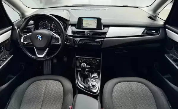 BMW 216 Active Tourer 2015 - 12750 EUR, 196513 km - AUTO.MOTO.pt - 196513km - foto 7 de 25