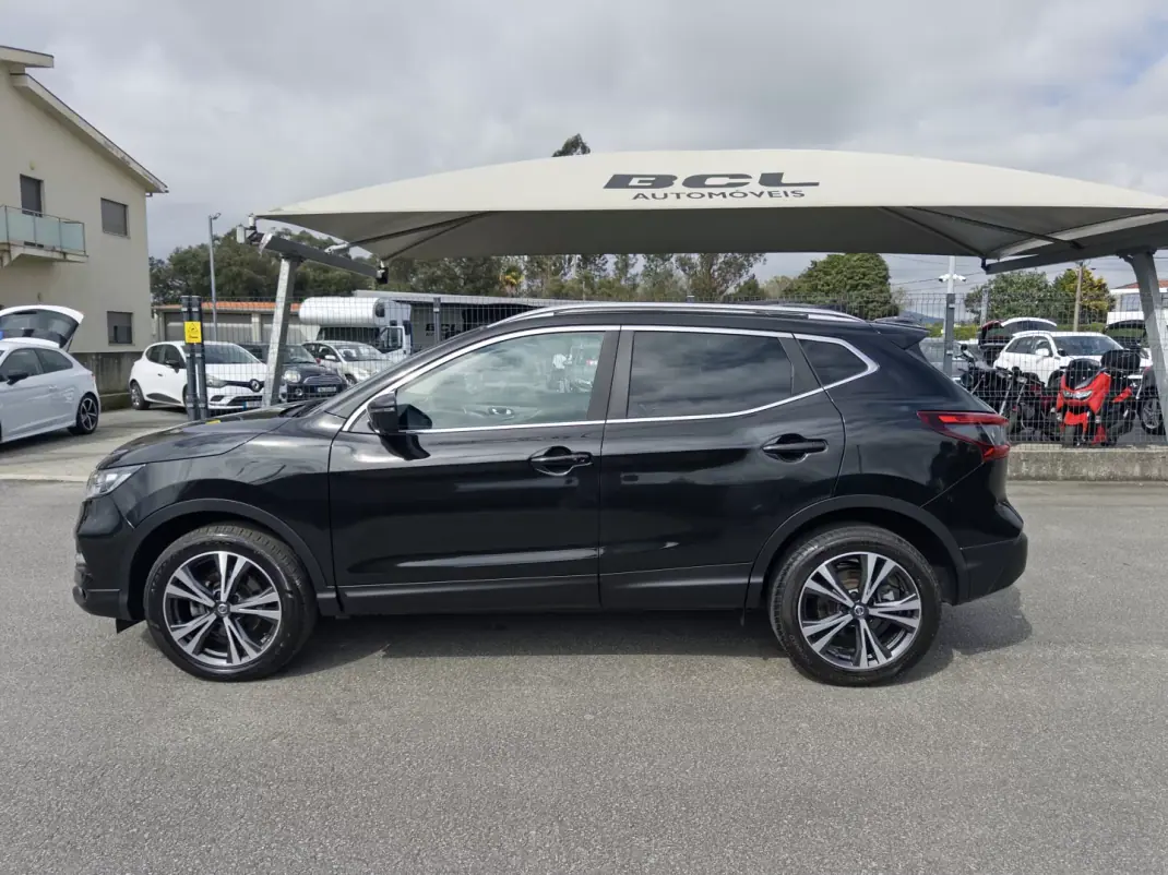 Nissan Qashqai 2018 - 17990 EUR, 156000 km - AUTO.MOTO.pt - 156000km - foto 4 de 36