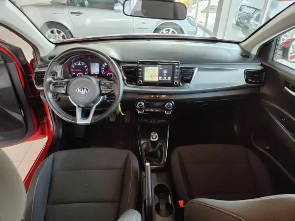 Kia Rio 2019 - 12500 EUR, 66000 km - AUTO.MOTO.pt - 66000km - foto 19 de 36