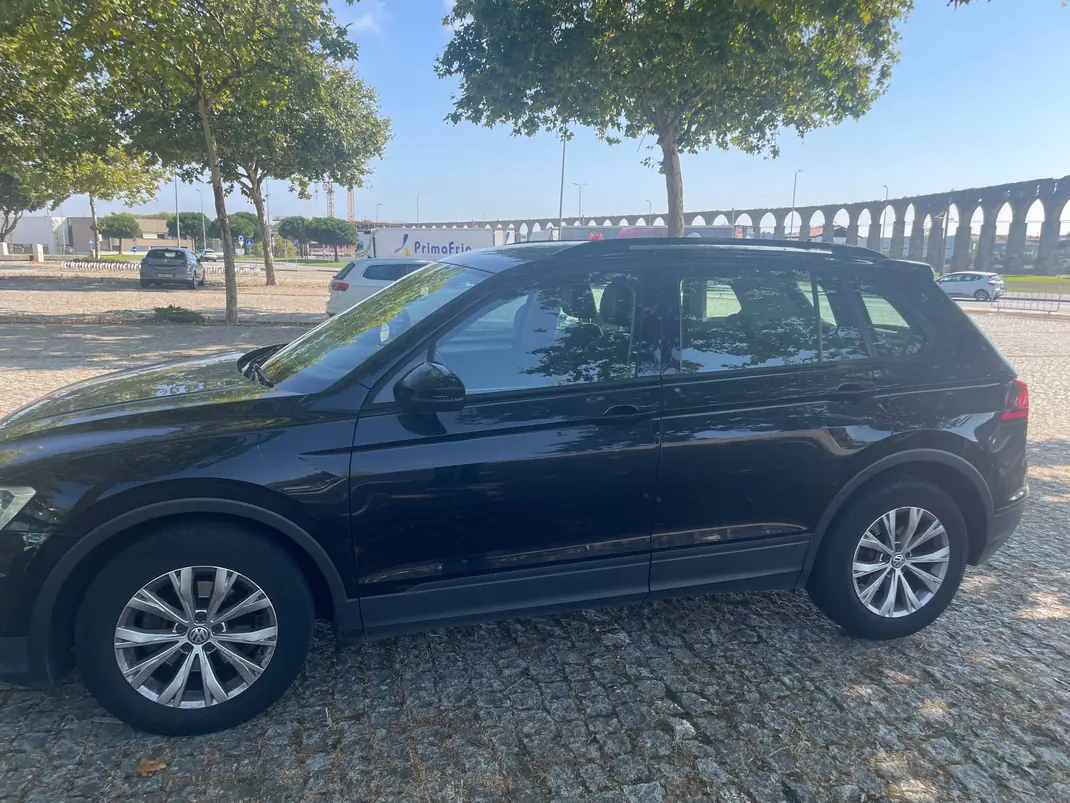 Volkswagen Tiguan 2017 - 17000 EUR, 172000 km - 172000km - foto 5 de 9