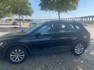 Volkswagen Tiguan 2017 - 17000 EUR, 172000 km - 172000km - foto 5 de 9