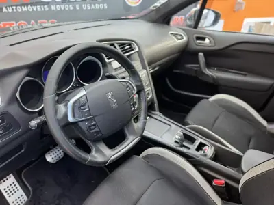 Citroën DS4 2012 - 8900 EUR, 224495 km - AUTO.MOTO.pt - 224495km - foto 3 de 9
