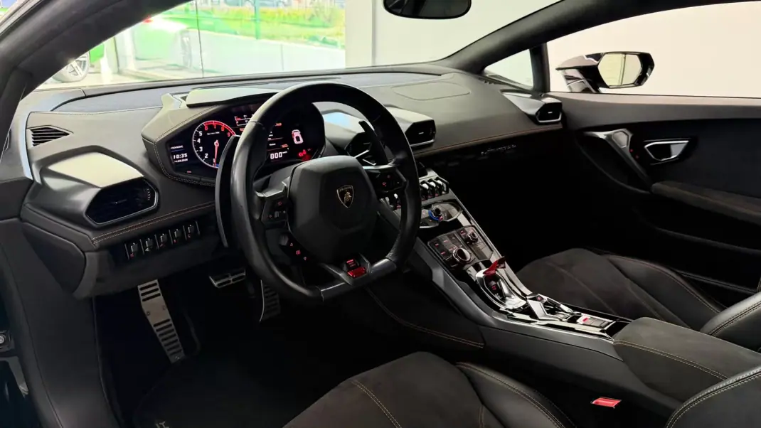 Lamborghini Huracán 2015 - 229990 EUR, 107545 km - 107545km - foto 16 de 29