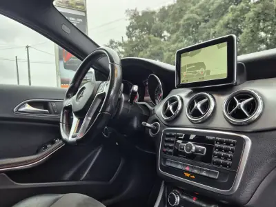 Mercedes-Benz GLA 200 2014 - 20000 EUR, 221000 km - AUTO.MOTO.pt - 221000km - foto 20 de 22