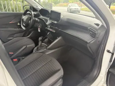 Peugeot 208 2022 - 12800 EUR, 71234 km - AUTO.MOTO.pt - 71234km - foto 13 de 25